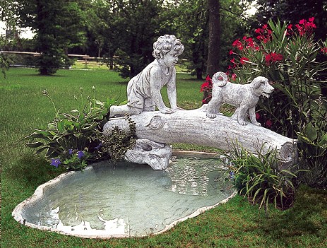 tronco finto legno con cane